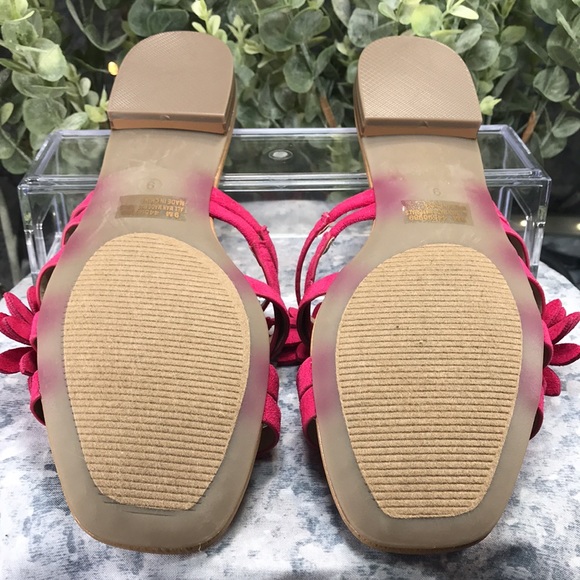 C Comfort Fuchsia Crossband Flower Sandals .75” Block Heels WMS 9M💖Brand NEW💖 - Picture 9 of 10